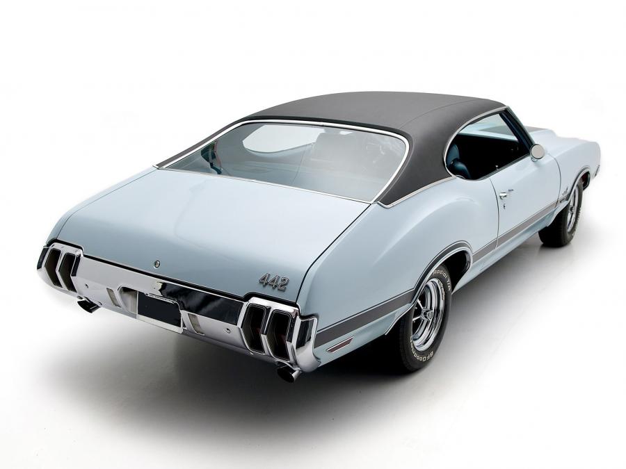  Oldsmobile 442 W-30 Holiday Coupe 1970 года  (фото 10 из 26)